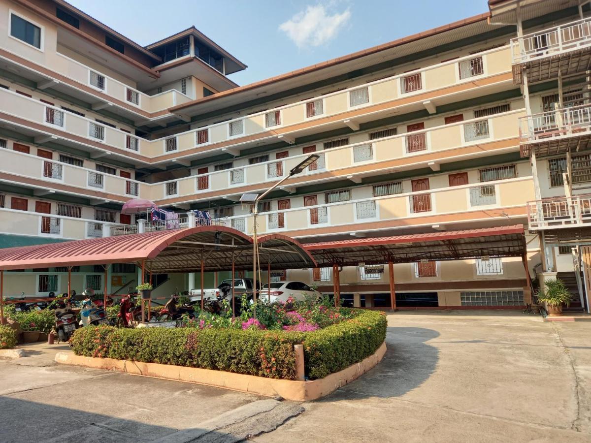 Baan Aranya Appartement Chiang Mai Buitenkant foto